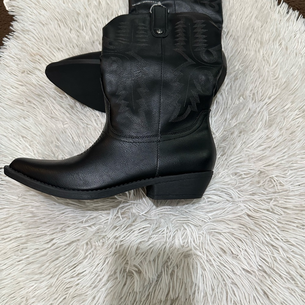 cowgirl boots - Picture 3 of 6